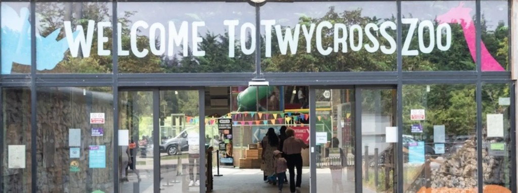 Welcome to Twycross Zoo entrance